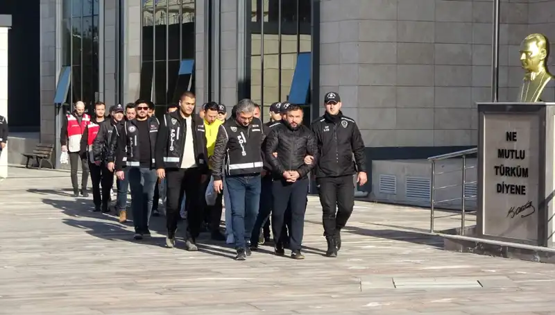 Balyozla Kavgaya Karışan Şüpheliler Serbest Bırakıldı: Olayın Ardındaki Gerçekler