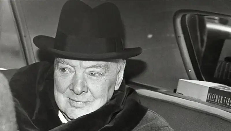 Churchill’in Bebek Evinde Tarih Yaşamak İsteyenlere Fırsat: 3,75 Milyon Sterline Satışa Çıktı!