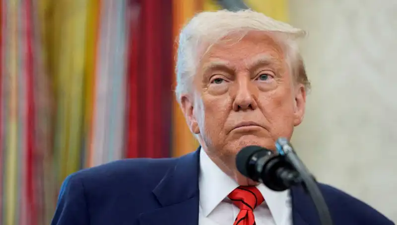 Trump G7 Zirvesi'nden Erken Ayrıldı: Beyaz Saray’da Acil Toplantı Yapıldı