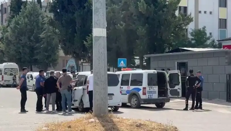 Adliye Önünde Patlayan Kavga: 5 Yaralı ve 7 Gözaltı