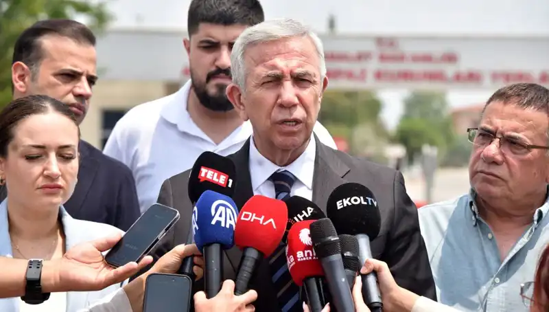 Mansur Yavaş'tan Muhittin Böcek'e Sıcak Ziyaret: İş Birlikleri ve Gelecek Hedefleri