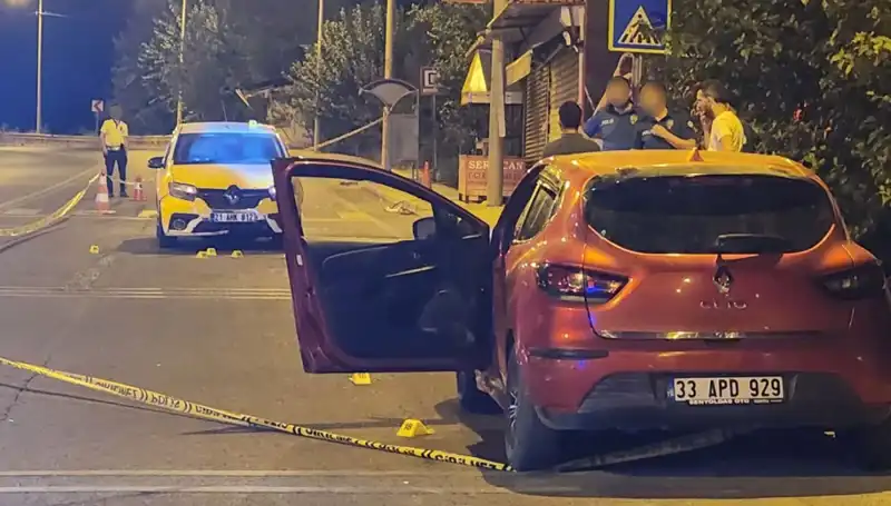 Otomobillerden İnip Savaş Gibi Çatışma: 2 Ölü, 5 Yaralı!