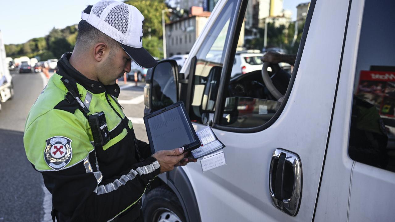 Okul Servislerine Yapılan Sıkı Denetimler Sonuç Verdi