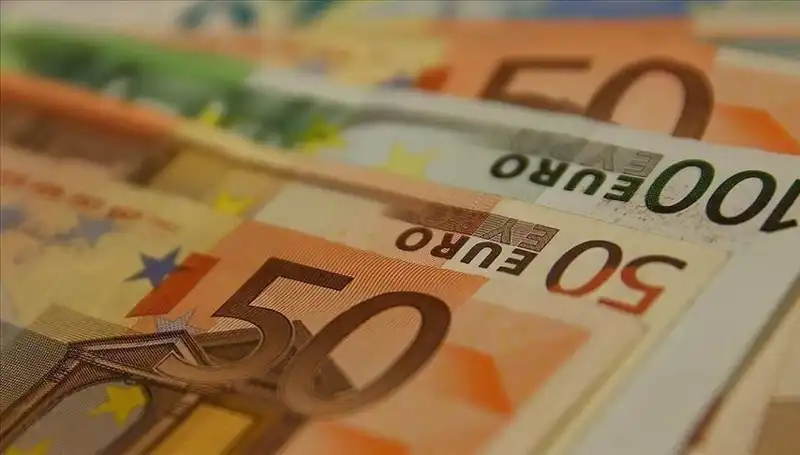 Euro'nun Zirve Sıçrayışı: Neden Bu Kadar Hızla Geriledi?