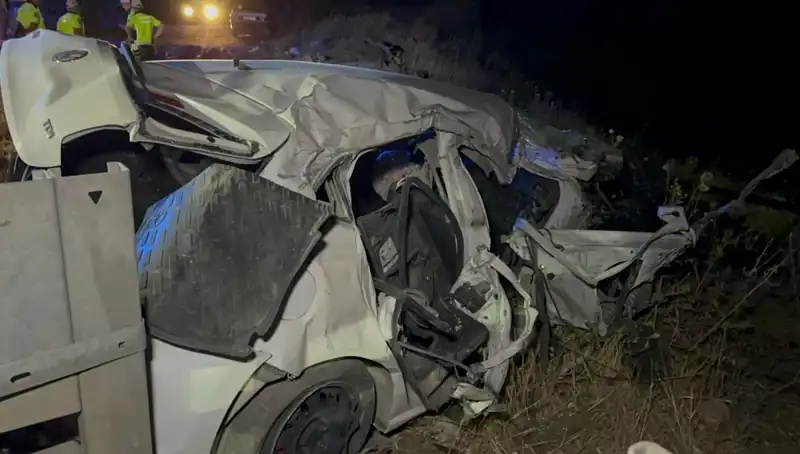 Ters Şeride Giren Araç Tankerle Çarpıştı: 1 Kişi Hayatını Kaybetti