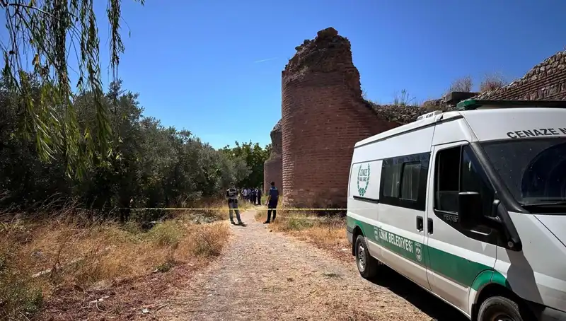 Bursa'nın Tarihi Surlarında Gizemli Bir Ceset Bulundu