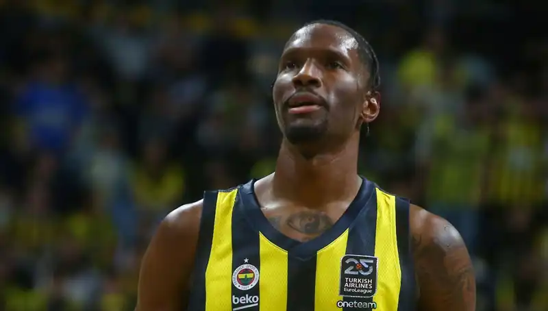 Nigel Hayes-Davis’in Yeni Takımı ile Basketbol Kariyerinde Yeni Bir Dönem