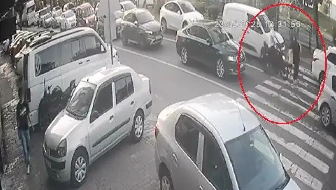Motosiklet Yaya Geçidinde Yaya Geçenlere Çarptı: Olayın Detayları