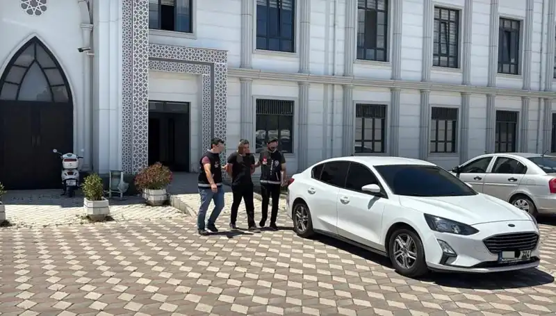 Kocaeli'de Korkunç Cinayet: Katil Zanlısı Hızla Tutuklandı!