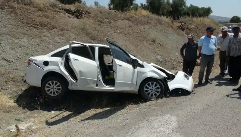 Kilis’te Trafik Kazası: Otomobiller Çarpıştı, Yaralılar Hastaneye Kaldırıldı
