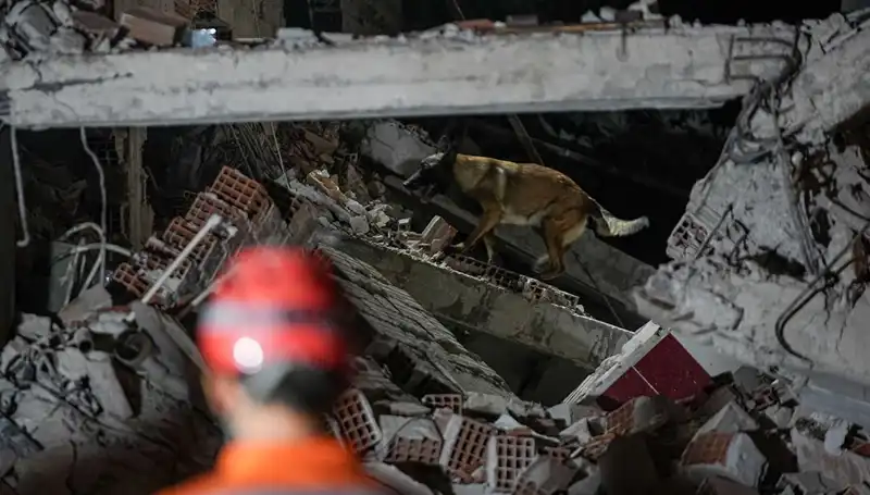 Sındırgı'da Deprem Etkileri: Artçı Sarsıntılar 100'ü Aştı