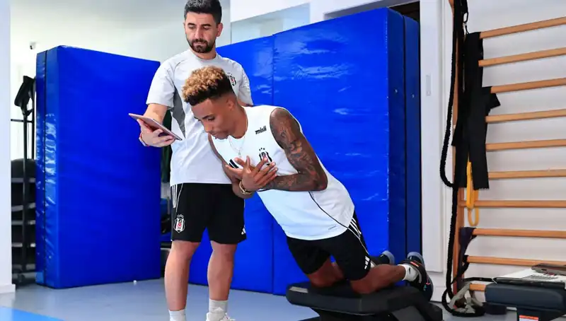 Beşiktaş, Yeni Sezon İçin Oyuncularını Sağlık Kontrolünden Geçiriyor