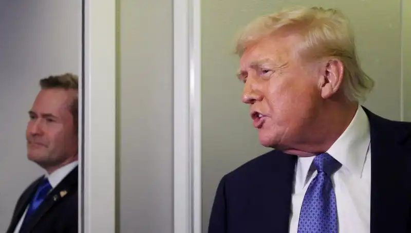 Trump'tan Şok Karar: Mike Waltz Görevden Alındı!