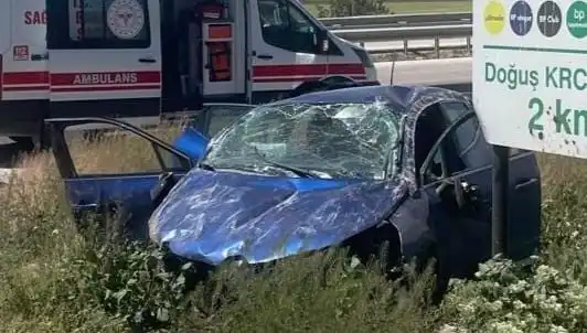 Kontrolünü Kaybeden Araç Takla Attı: İki Kişi Yaralandı!