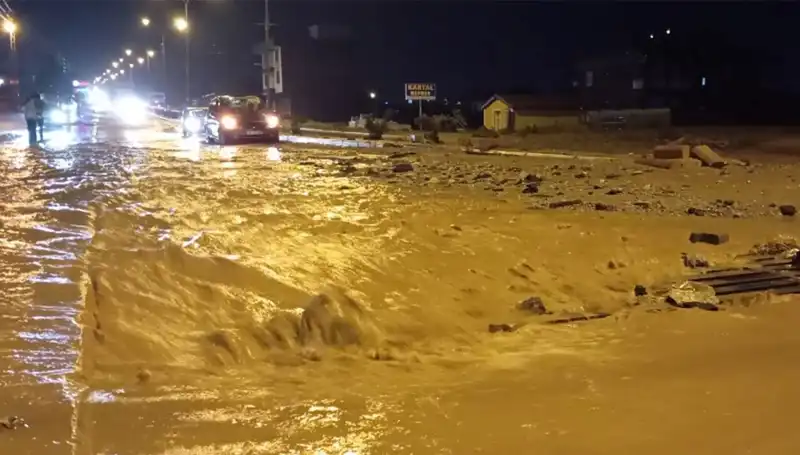 Konya ve Ankara'yı Vuran Sel Felaketi: Zarar ve Çözümler