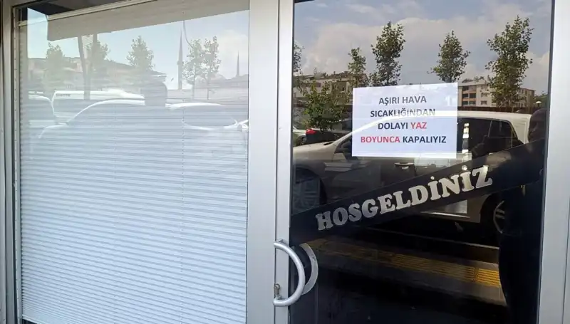 Afrika Sıcakları Esnafı Vurdu: Yaz Boyu Dükkanlar Kapalı Kaldı