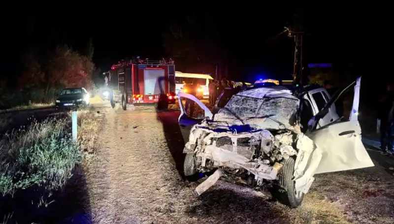 Ciple Traktör Çarpışması: 5 Yaralı, Olay Anı ve Detaylar
