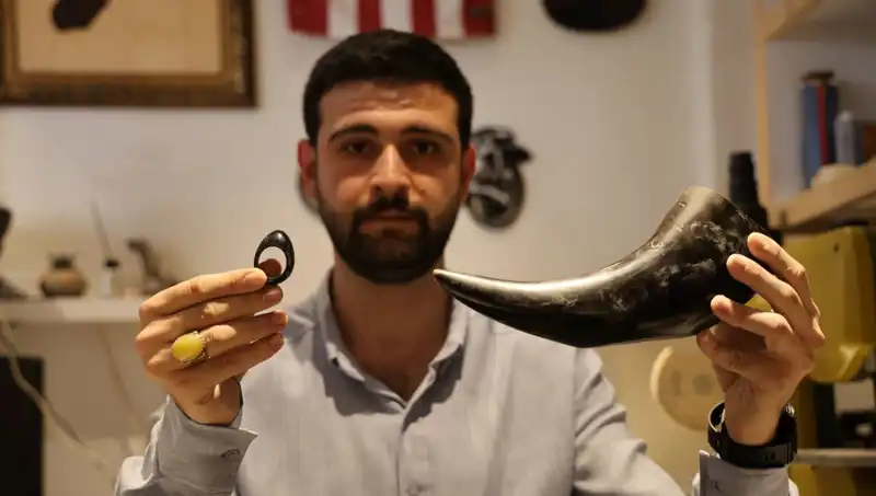 Türk Savaşçıların Gizli Silahı: Manda Boynuzundan Elde Edilen Eşsiz Ekipman