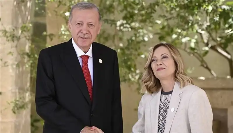 İstanbul’da Akdeniz Zirvesi: Erdoğan, İtalya ve Libya Başbakanlarıyla Buluşuyor