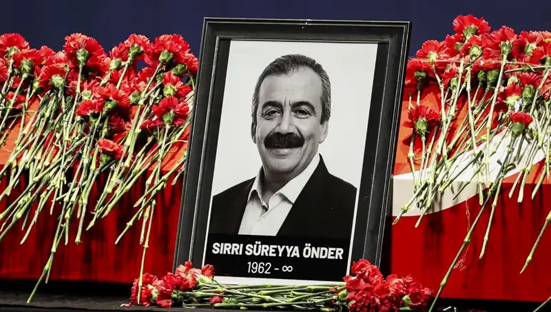 Meclis'te Sırrı Süreyya Önder'in Anma Töreni: Unutulmayan Bir Liderin İzleri