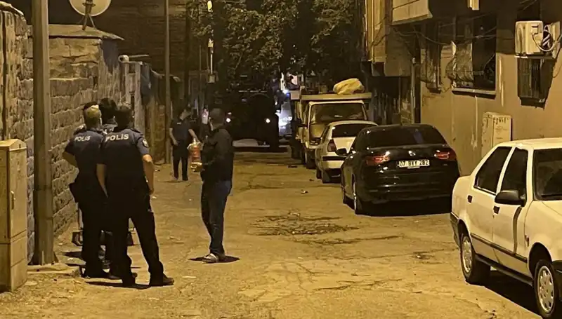 Polise Açtığı Ateşin Bedelini Bacaklarından Vurarak Ödedi
