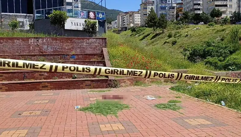 Kahramanmaraş'ta Bıçaklı Kavga: Sokaklar Kan Gölüne Döndü
