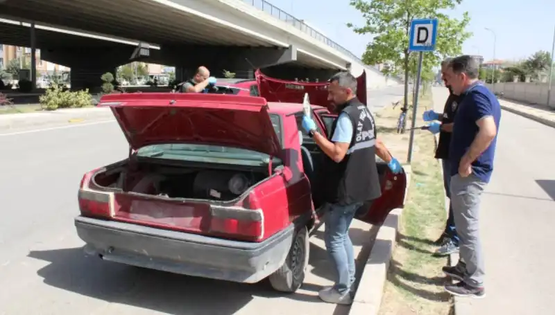 Tanıdık Çalıntı Aracın Gözdesi: Yenisi Yakıt Biteince Çalındı!