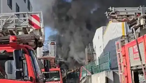 Tuzla'daki Fabrika Yangınında Son Durum: Kontrol Altında!